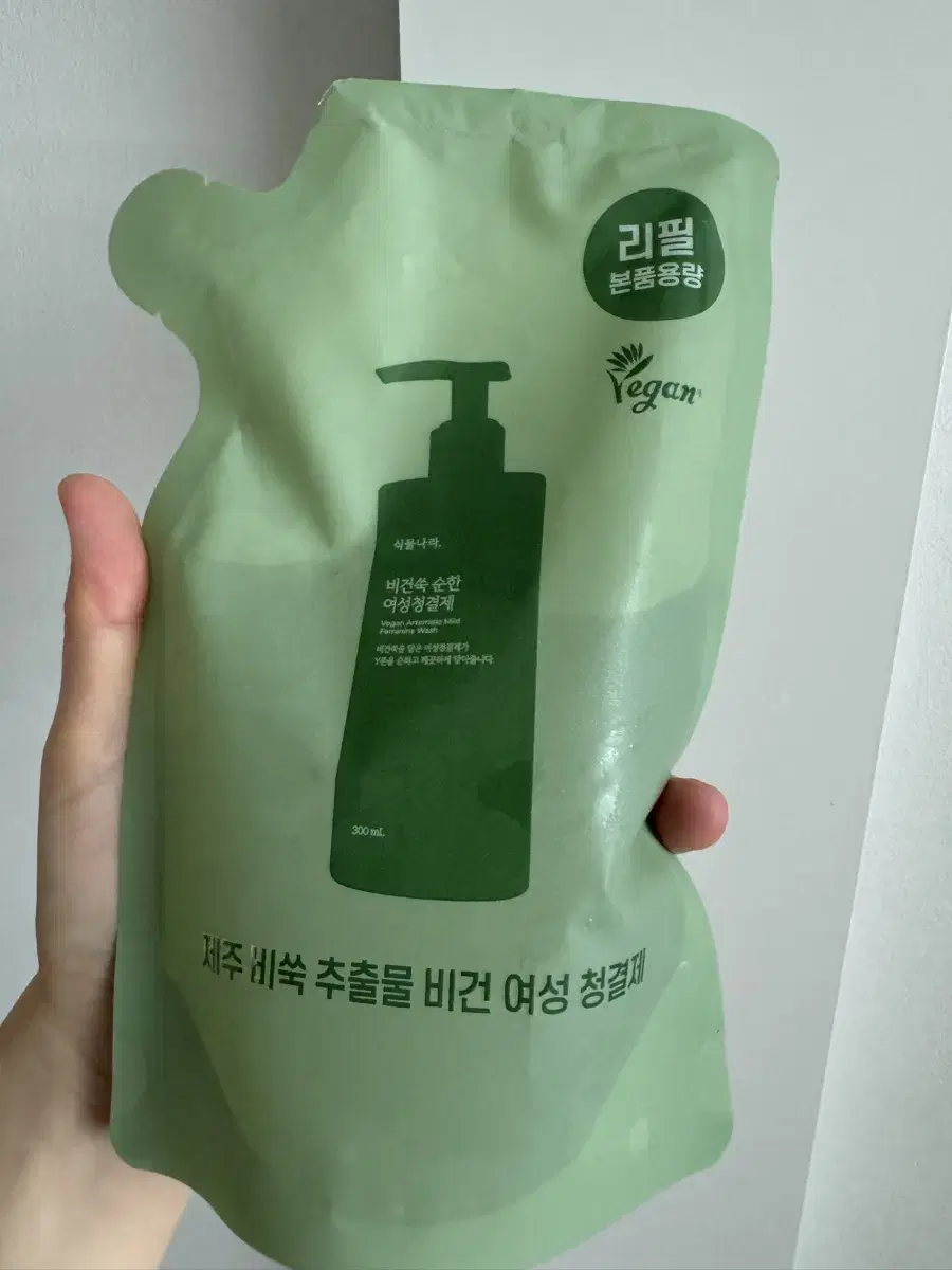 식물나라 비건 여성청결제 리필300ml